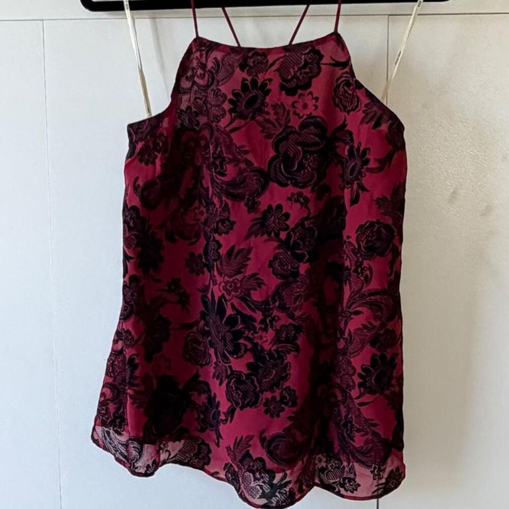 Moon River Burgundy Black Velvet Floral Cami M NWT